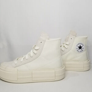 Converse CTAS Platform Cruise Hi Tops Brand New Women 9.5  Egret #A04688C NWT